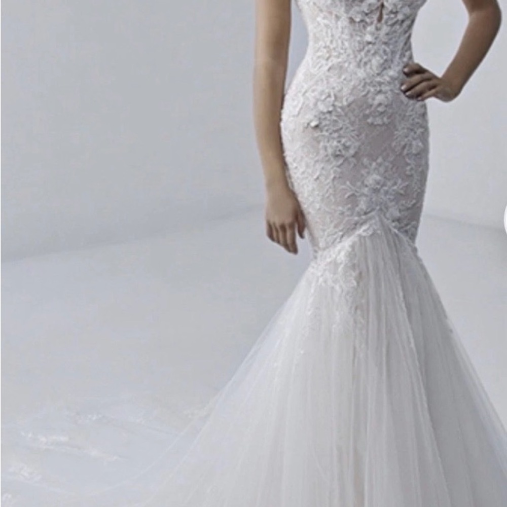 Lace Appliqué Mermaid Wedding Gown in White